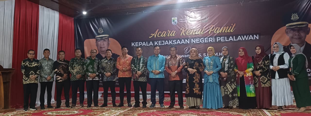 Acara Kenal Pamit Kepala Kejaksaan Negeri Pelalawan di Balai Seminai pada Senin malam (19/01/2026)