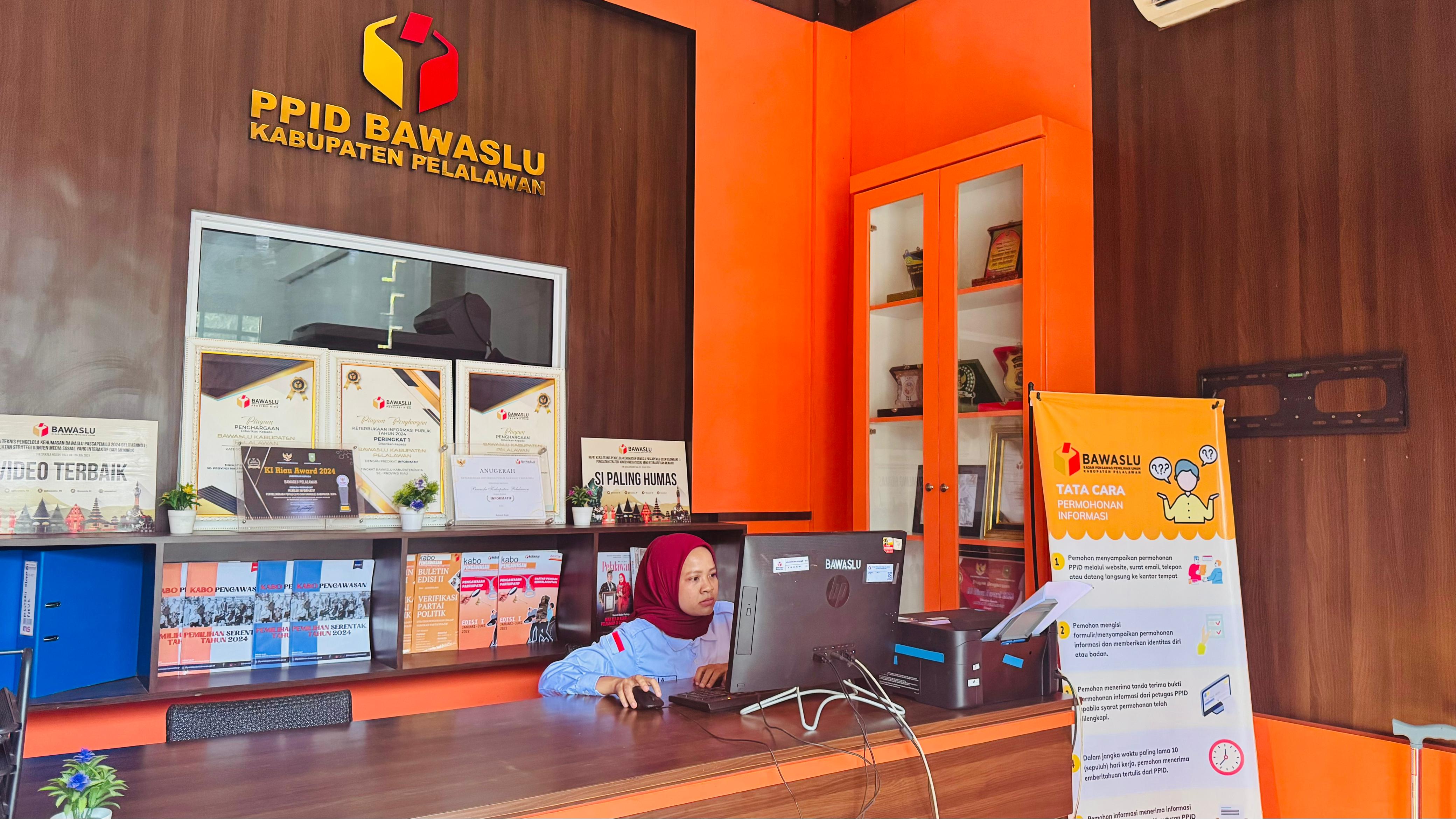 Ruang Layanan PPID Bawaslu Pelalawan
