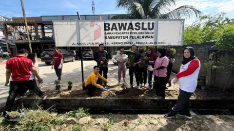 Rida Bawaslu Pelalawan
