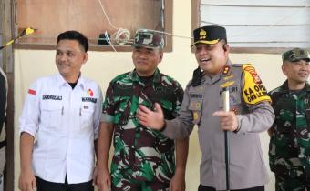 Kunjungan Ketua Bawaslu, Kapolres dan Pabung TNI di Rapat Pleno Penghitungan Suara di Kecamatan Pangkalan Kuras